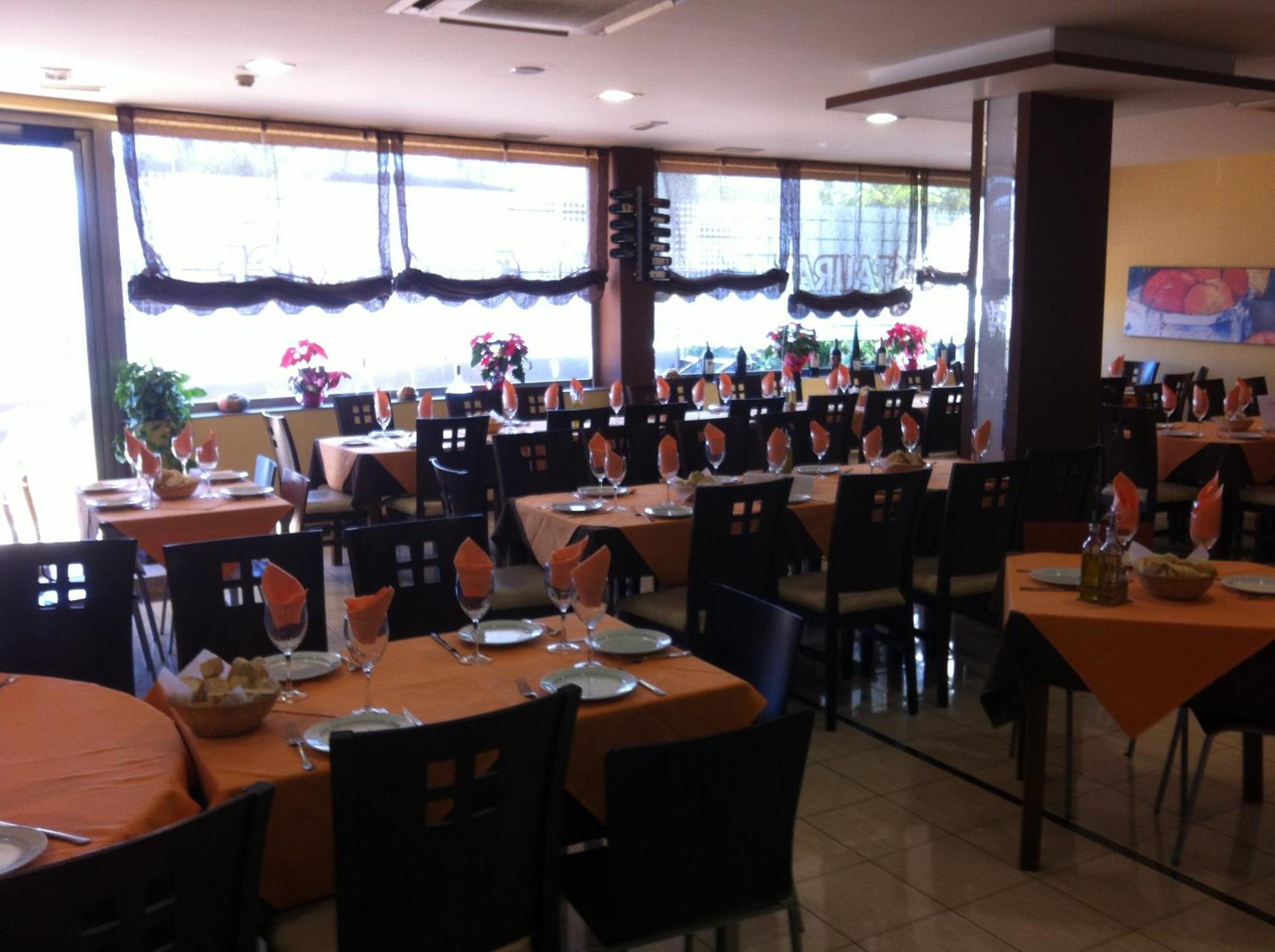 Hotel El Cruce Moraleda Moraleda De Zafayona Extérieur photo