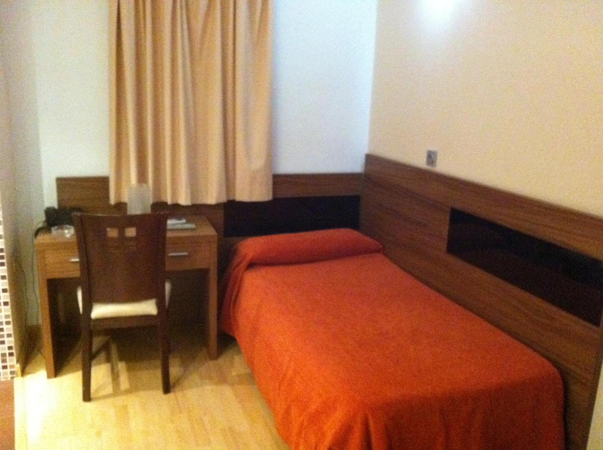Hotel El Cruce Moraleda Moraleda De Zafayona Extérieur photo